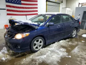 Toyota Corolla BASE 1.8L 4 2012