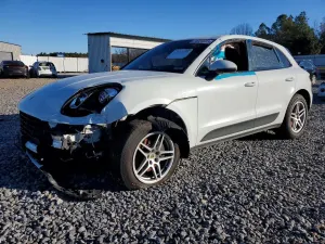 Porsche Macan 2.0L 4 2018