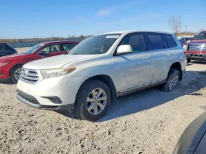 Toyota Highlander BASE 2.7L 4 2012