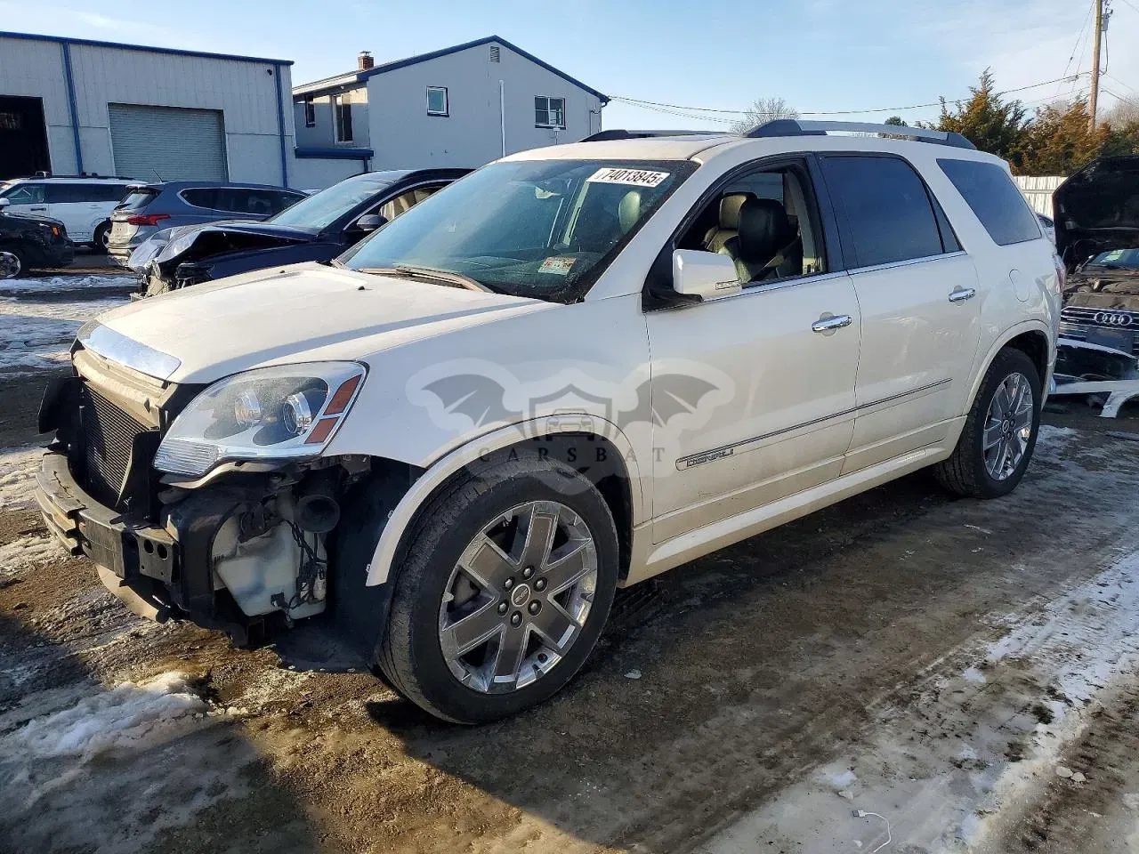GMC Acadia DENALI 3.6L 6 2011