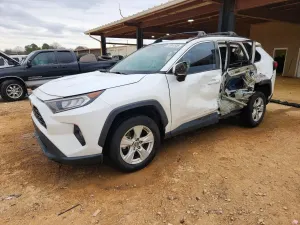 Toyota Rav4 XLE 2.5L 4 2019