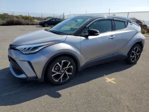 Toyota C-HR XLE 2.0L 4 2020