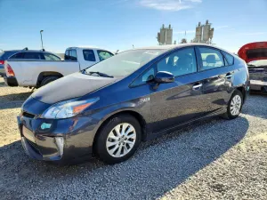 Toyota Prius 1.8L 4 2014
