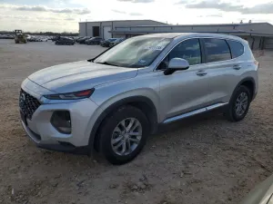 Hyundai Santa Fe SE 2.4L 4 2019