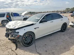 Mercedes-Benz E 63 AMG-S 4.0L 8 2018