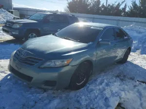 Toyota Camry BASE 2.5L 4 2010