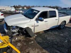 RAM 1500 SLT 5.7L 8 2016