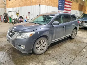 Nissan Pathfinder S 3.5L 6 2013