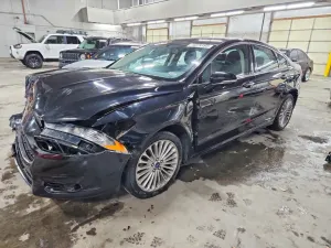 Ford Fusion TITANIUM 2.0L 4 2016