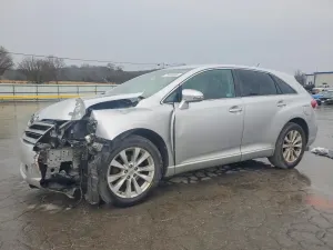Toyota Venza LE 2.7L 4 2013