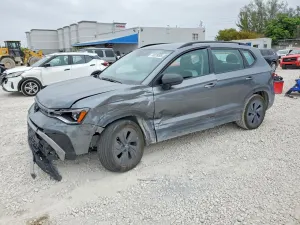 Volkswagen Taos S 1.5L 4 2025