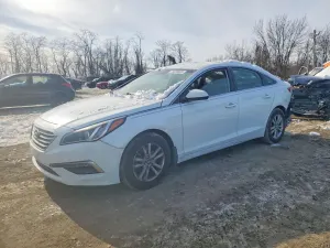 Hyundai Sonata SE 2.4L 4 2015