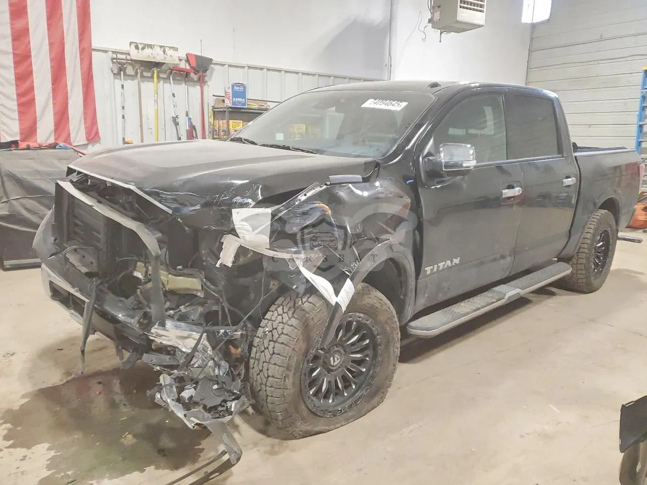 Nissan Titan SV 5.6L 8 2021