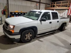 Chevrolet Silverado 1500 C1500 5.3L 8 2005