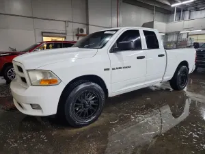 Dodge RAM ST 5.7L 8 2012