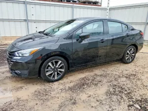 Nissan Versa SV 1.6L 4 2025