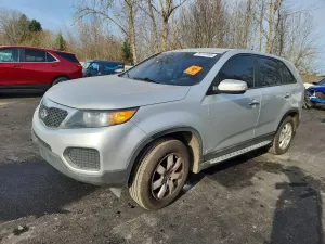 Kia Sorento LX 2.4L 4 2013