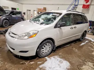 Toyota Sienna CE 3.3L 6 2006
