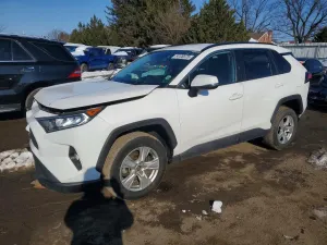Toyota Rav4 XLE 2.5L 4 2021