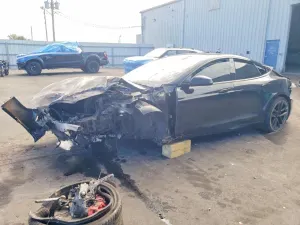 Tesla Model S 2023