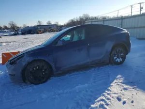 Tesla Model Y 2024