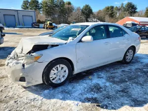 Toyota Camry BASE 2.5L 4 2011