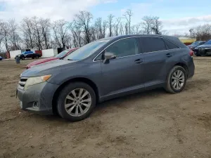 Toyota Venza LE 2.7L 4 2013