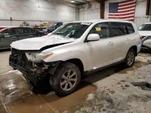 Toyota Highlander BASE 3.5L 6 2013