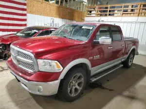 RAM 1500 LARAMIE 5.7L 8 2013