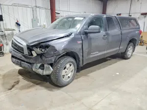 Toyota Tundra DOUBLE CAB SR5 5.7L 8 2012