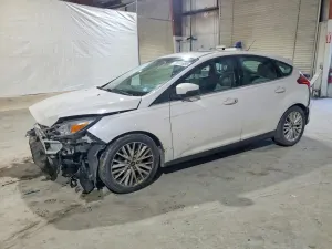 Ford Focus TITANIUM 2.0L 4 2016