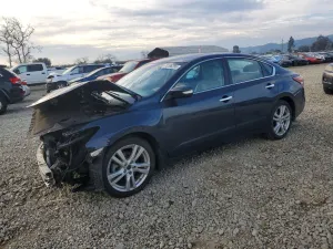 Nissan Altima 3.5S 3.5L 6 2015