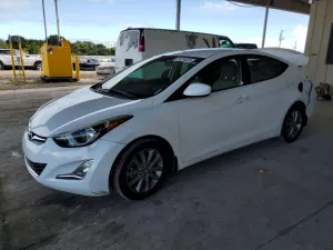 Hyundai Elantra SE 1.8L 4 2014