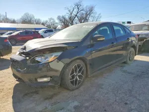 Ford Focus SE 2.0L 4 2015