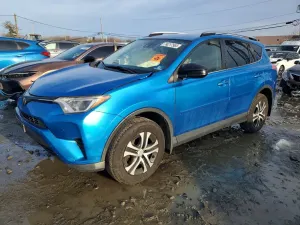Toyota Rav4 LE 2.5L 4 2018
