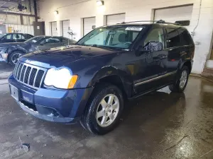 Jeep Grand Cherokee LAREDO 3.7L 6 2010