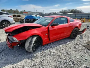 Ford Mustang GT 5.0L 8 2013