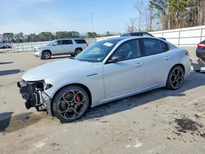 Alfa Romeo Giulia TI 2.0L 4 2024
