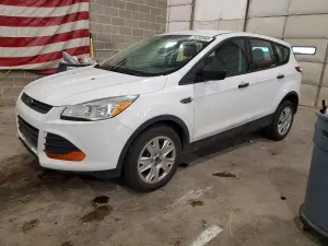 Ford Escape S 2.5L 4 2014