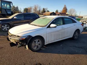 Hyundai Elantra SE 2.0L 4 2024
