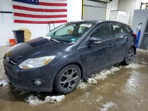 Ford Focus SE 2.0L 4 2013