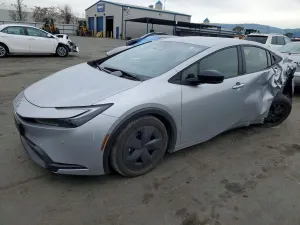 Toyota Prius LE 2.0L 4 2025