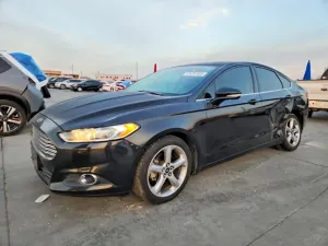 Ford Fusion SE 2.5L 4 2013