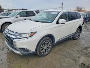 Mitsubishi Outlander SE 2.4L 4 2016