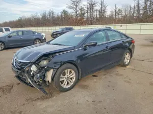Hyundai Sonata GLS 2.4L 4 2013
