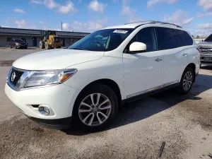 Nissan Pathfinder S 3.5L 6 2015