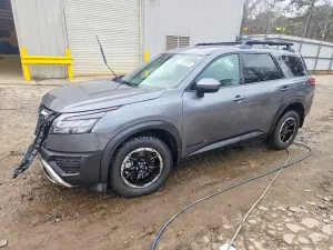 Nissan Pathfinder ROCK CREEK 3.5L 6 2025