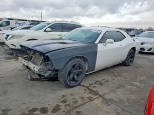 Dodge Challenger 3.6L 6 2012