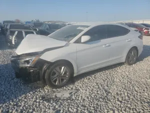 Hyundai Elantra SEL 2.0L 4 2019