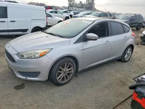 Ford Focus SE 2.0L 4 2015